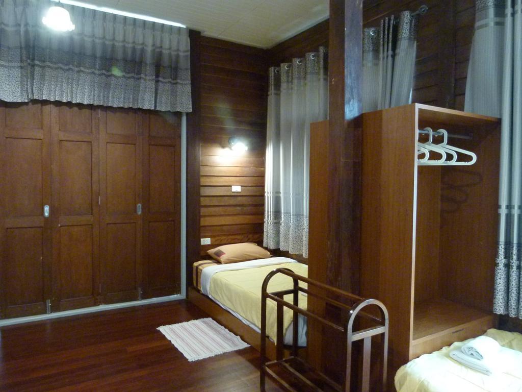 Bed and Breakfast Ban Boonchu Аюттхая Экстерьер фото