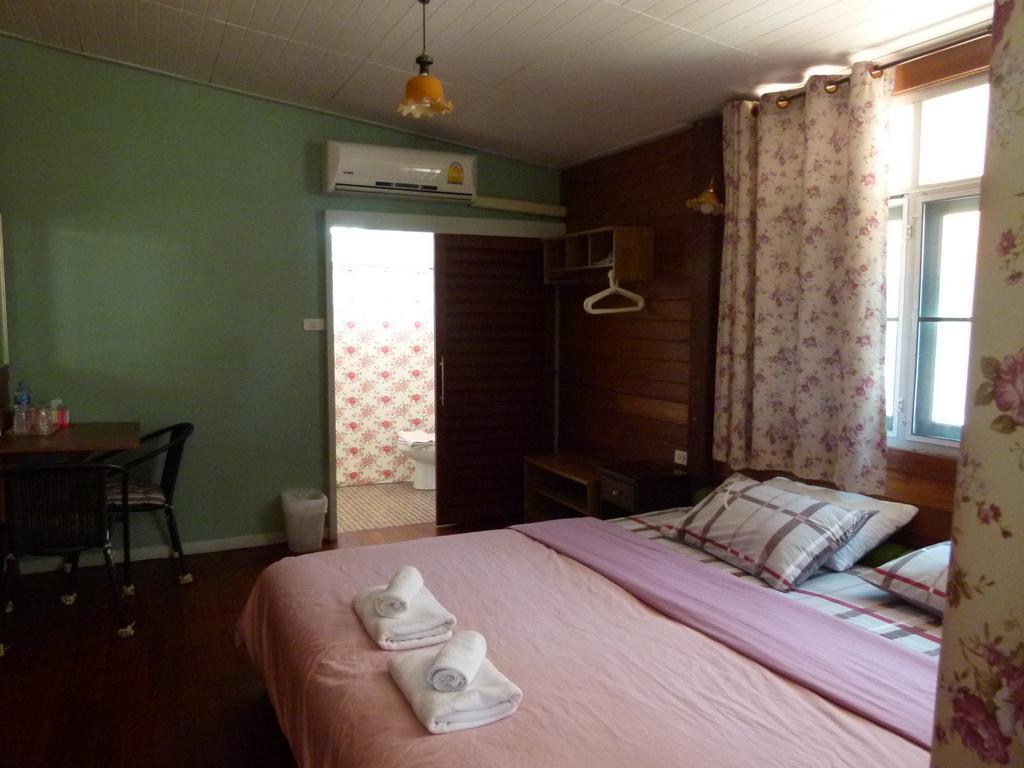 Bed and Breakfast Ban Boonchu Аюттхая Экстерьер фото